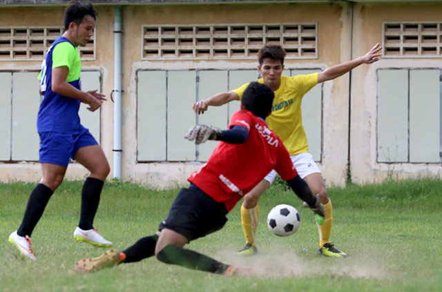 ក្រុម Khmer United FC រក្សាចំថ្នាក់លេខ១ ក្នុងវគ្គសន្សំពិន្ទុពានរង្វាន់ Khmer Real Estate League ប្រចំាឆ្នាំ ២០១៧