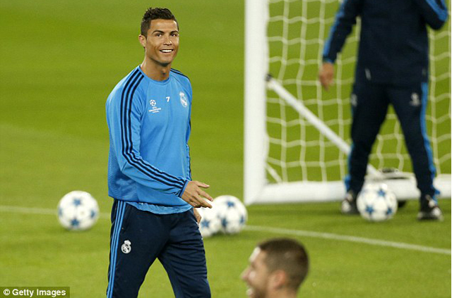 Real Madrid សន្យា​ធ្វើ​រឿង​នេះ​ដល់​ Ronaldo បើ​អាច​ជួយ​ក្រុម​ឈ្នះ ​PSG ឡើង​វគ្គ​៨​ក្រុម Champions League