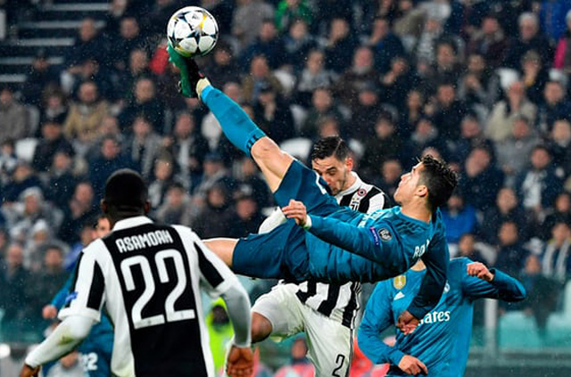 Ronaldo ប្រើ​ក្បាច់​ Overhead-Kick មួយ​គ្រាប់​នេះ​ Buffon បាន​ត្រឹម​ឈរ​មើល (វីដេអូ)
